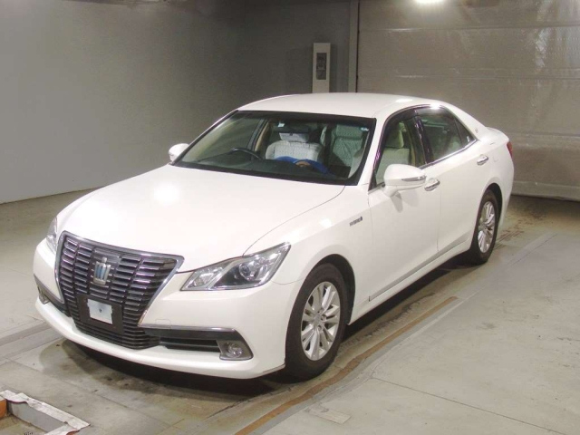 TOYOTA CROWN 2013