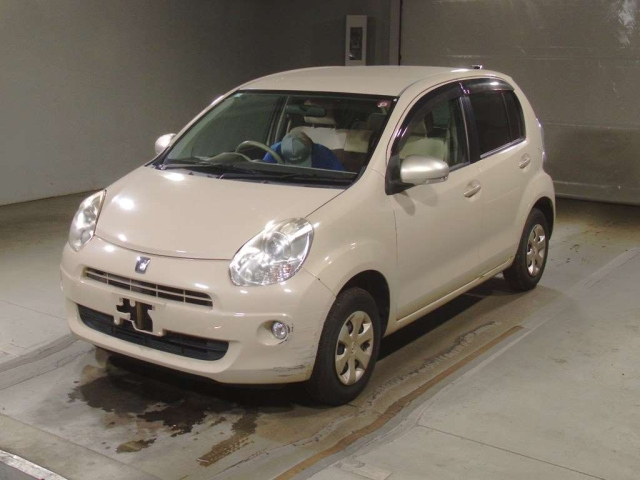 TOYOTA PASSO 2010