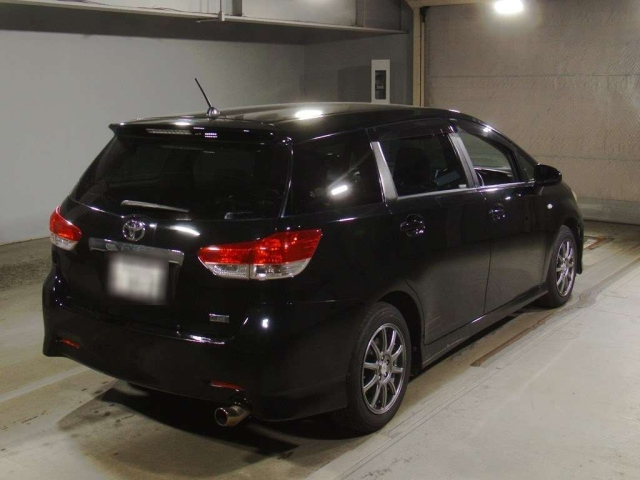TOYOTA WISH 2009