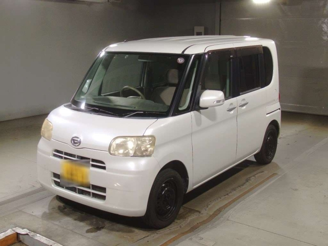 DAIHATSU TANTO 2010