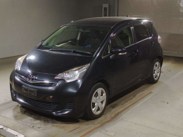 TOYOTA RACTIS 2014