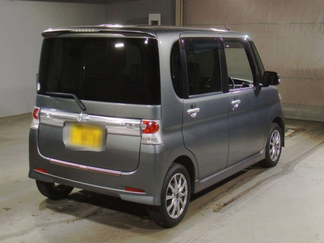 DAIHATSU TANTO 2008