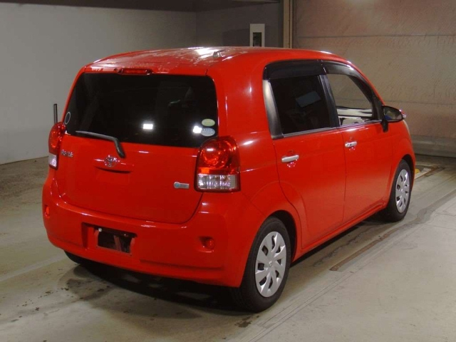 TOYOTA PORTE 2014