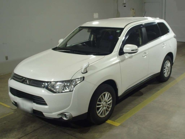 MITSUBISHI OUTLANDER 2013