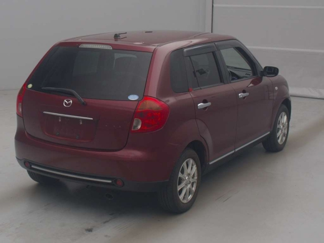 MAZDA VERISA 2011