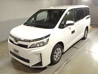 TOYOTA VOXY 2018