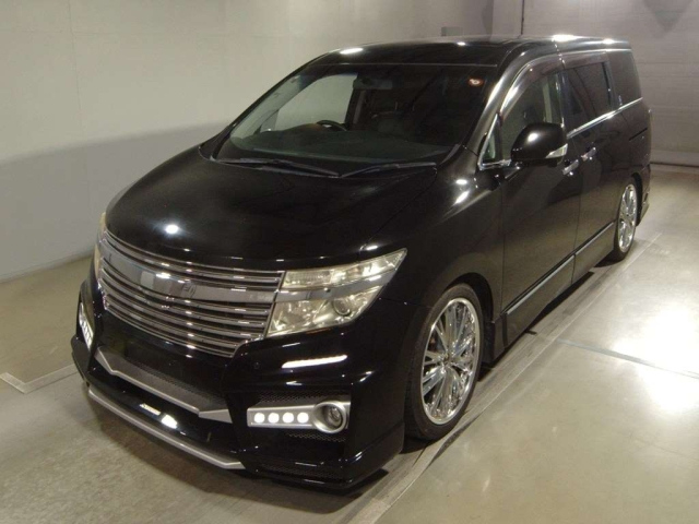NISSAN ELGRAND 2010