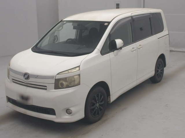 TOYOTA VOXY 2008