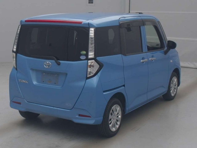 TOYOTA TANK 2020