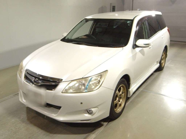 SUBARU EXIGA 2010
