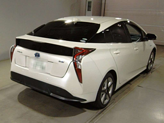TOYOTA PRIUS 2016