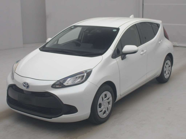 TOYOTA AQUA 2022