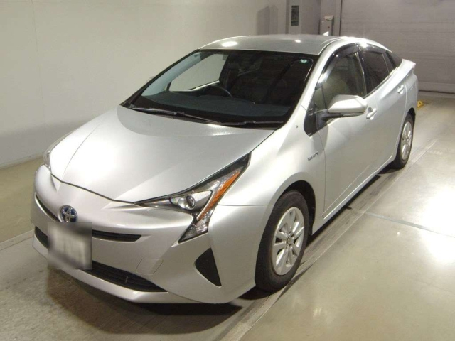TOYOTA PRIUS 2016