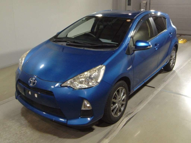 TOYOTA AQUA 2014