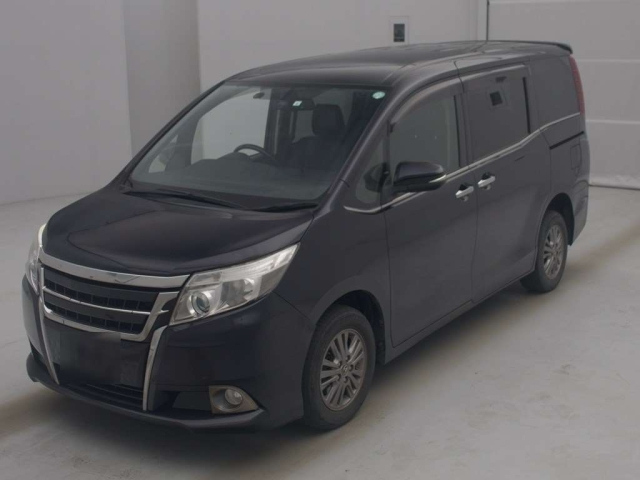 TOYOTA ESQUIRE 2015