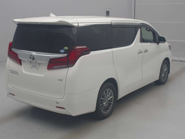 TOYOTA ALPHARD 2018