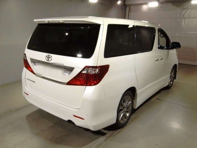 TOYOTA ALPHARD 2010