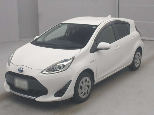 TOYOTA AQUA 2019