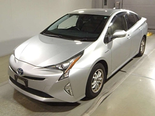 TOYOTA PRIUS 2016