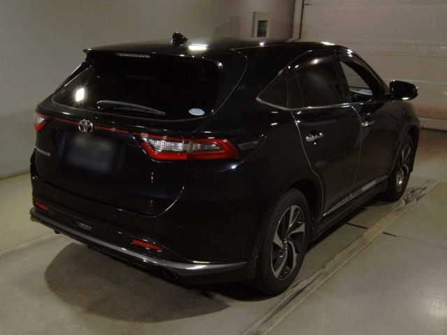 TOYOTA HARRIER 2017