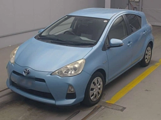 TOYOTA AQUA 2012