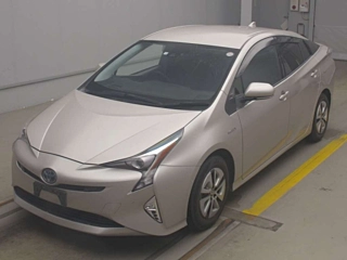TOYOTA PRIUS 2016