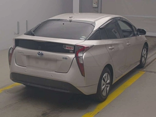 TOYOTA PRIUS 2016