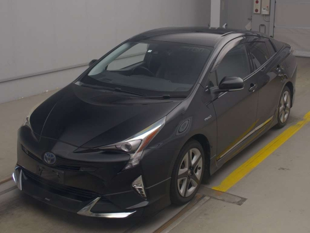 TOYOTA PRIUS 2016