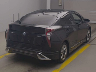 TOYOTA PRIUS 2016