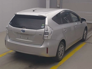TOYOTA PRIUS ALPHA 2014