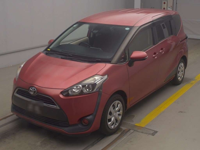TOYOTA SIENTA 2015