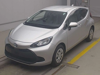 TOYOTA AQUA 2022