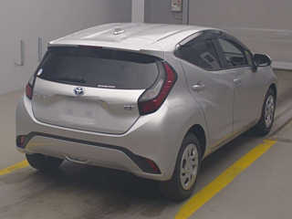 TOYOTA AQUA 2022