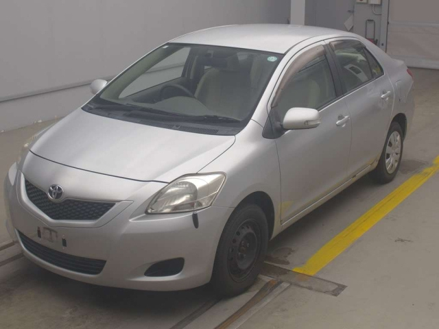 TOYOTA BELTA 2011