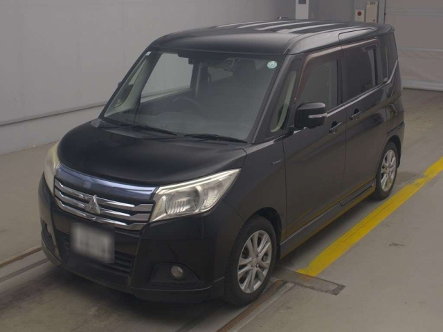 MITSUBISHI DELICA D2 2017