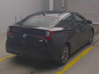 TOYOTA PRIUS 2019