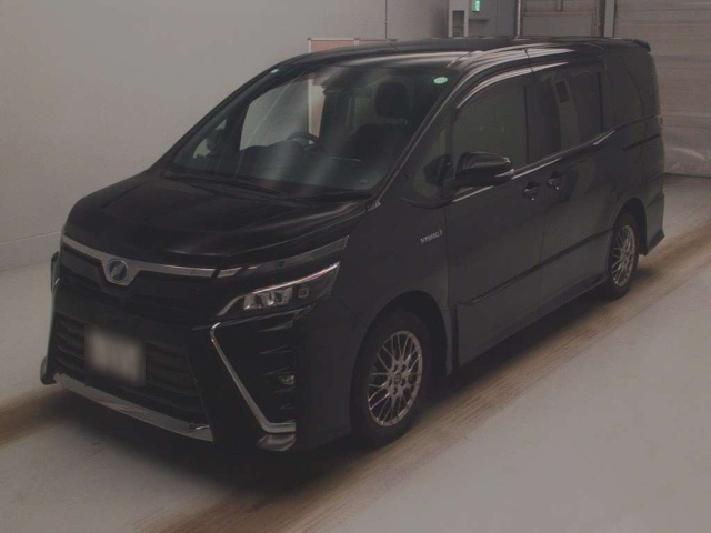 TOYOTA VOXY 2017