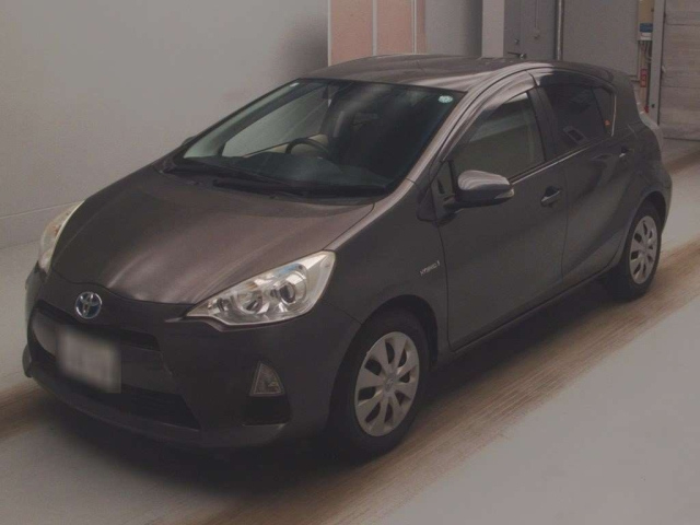 TOYOTA AQUA 2012