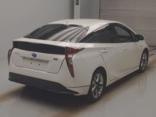 TOYOTA PRIUS 2016