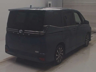 TOYOTA VOXY 2022