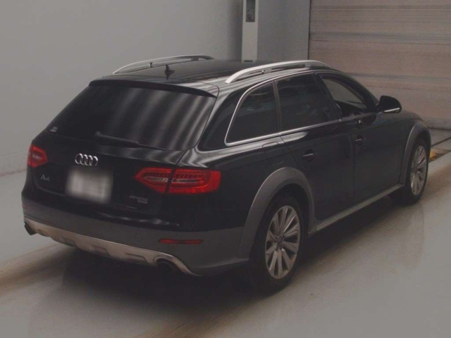 AUDI A4 2015