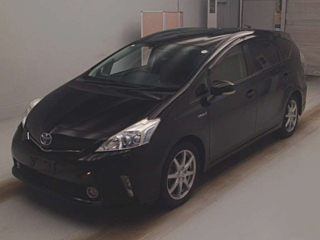 TOYOTA PRIUS ALPHA 2012