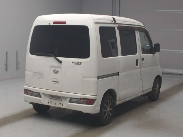 DAIHATSU HIJET VAN 2018