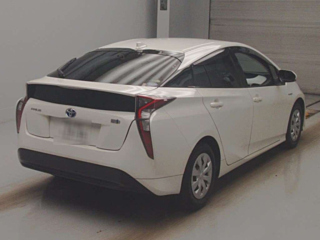 TOYOTA PRIUS 2016