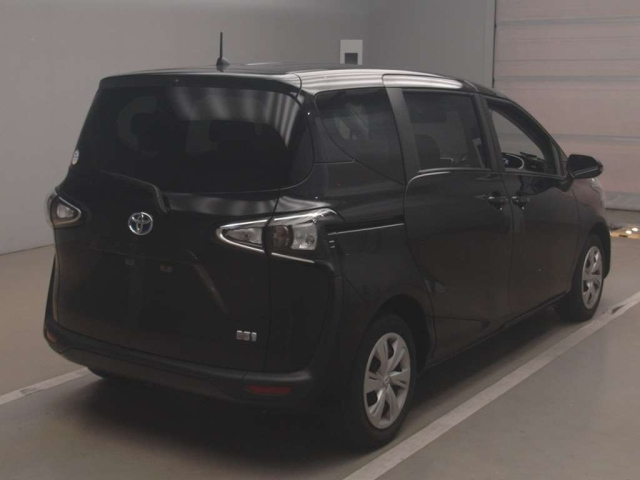 TOYOTA SIENTA 2022