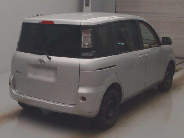 TOYOTA SIENTA 2014