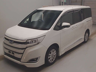 TOYOTA NOAH 2020