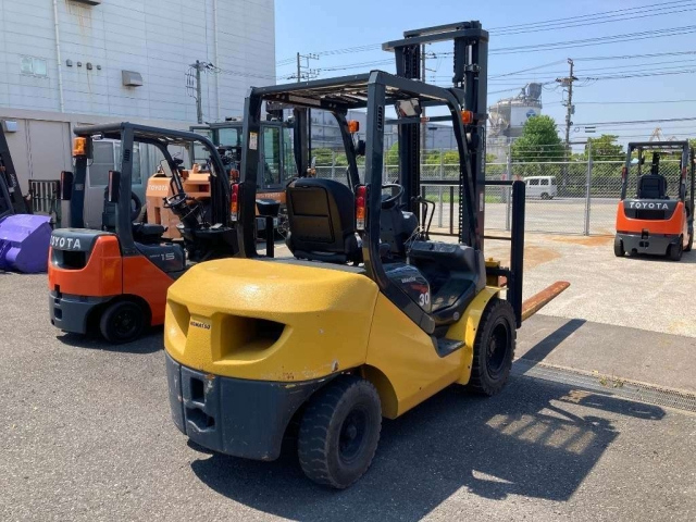 KOMATSU FORKLIFT 2016