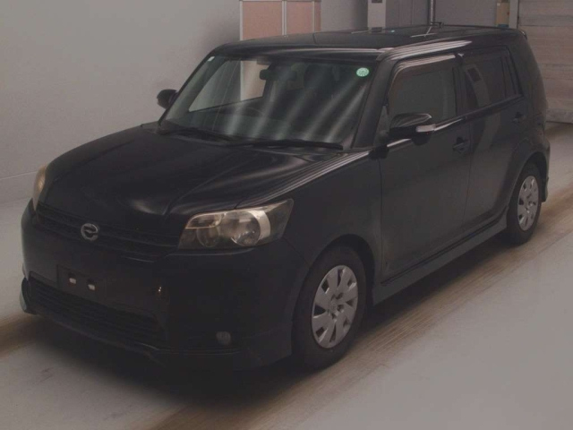 TOYOTA COROLLA RUMION 2010