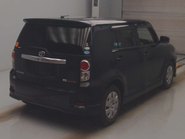 TOYOTA COROLLA RUMION 2010